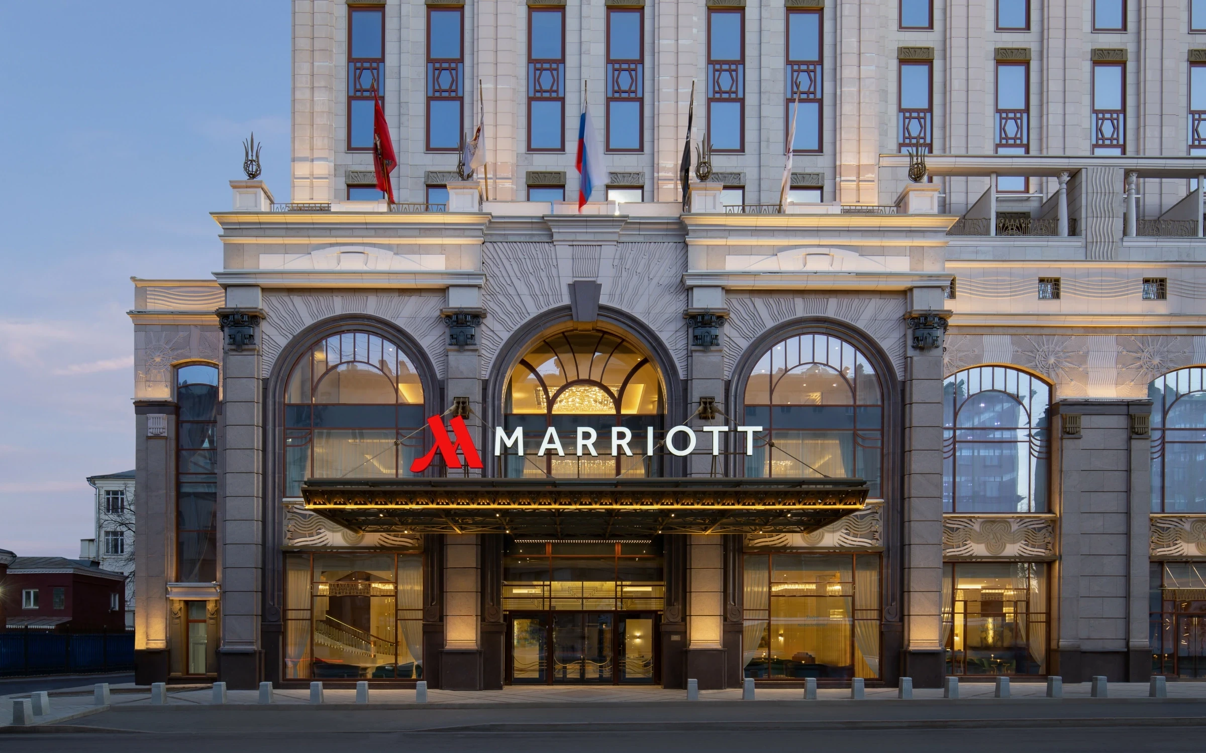 Marriott Imperial Plaza здание архитектура входной фасад