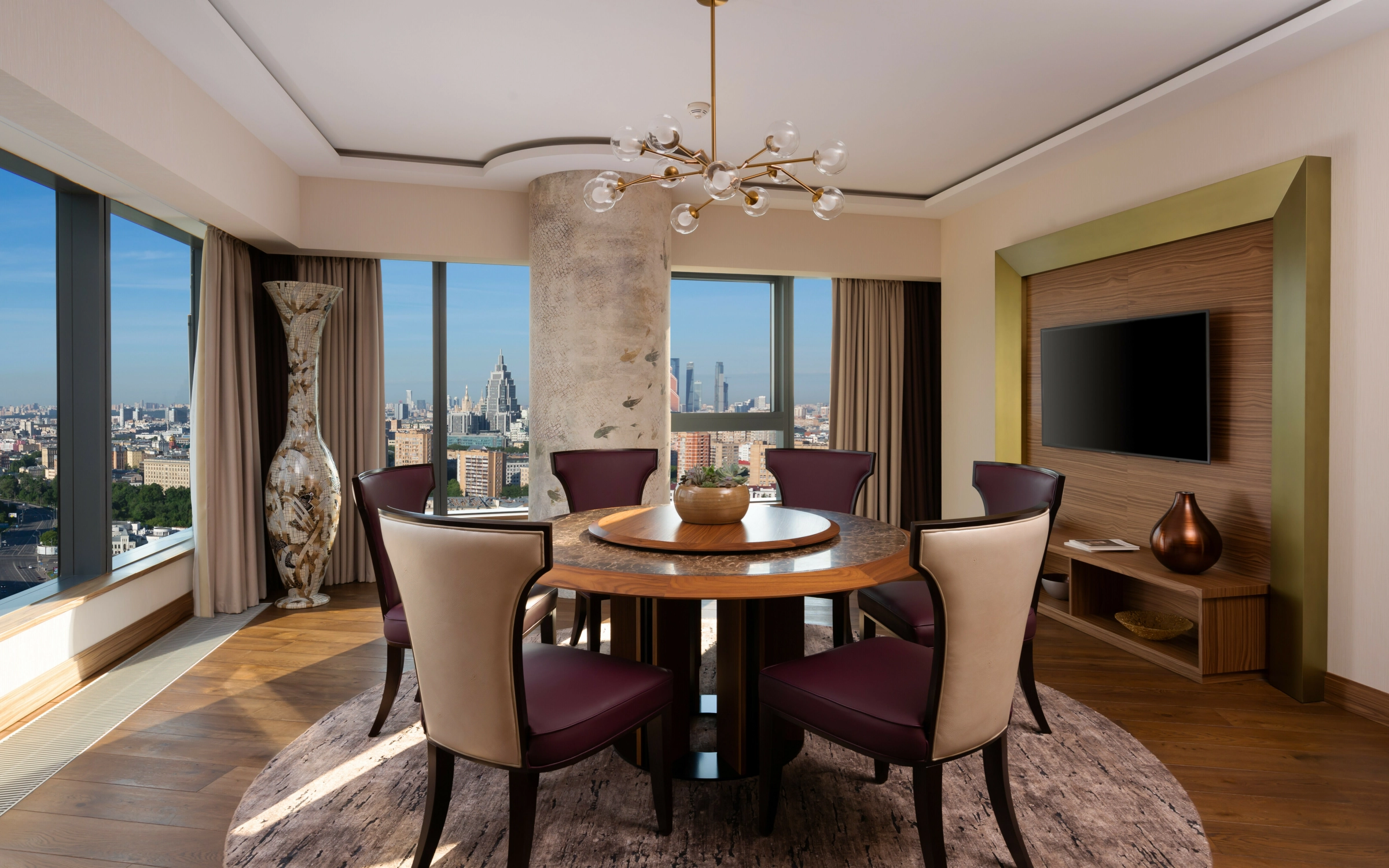 красивое место для свадебного тоста Radisson