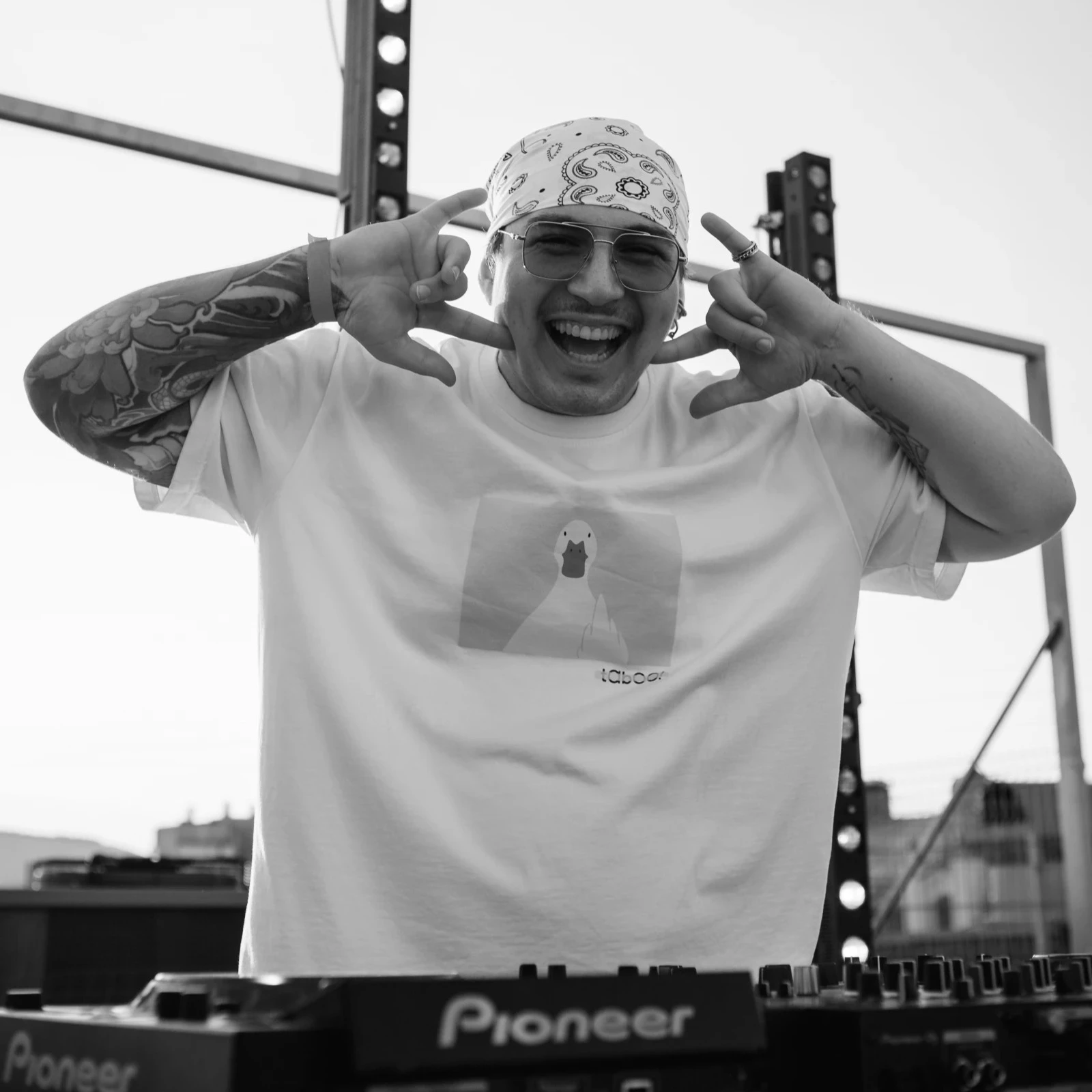 Диджей: работа DJ Zhadan — кадр 10