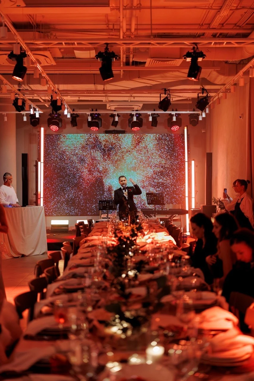 Ведущий: работа Андрей Сидоров — кадр 14