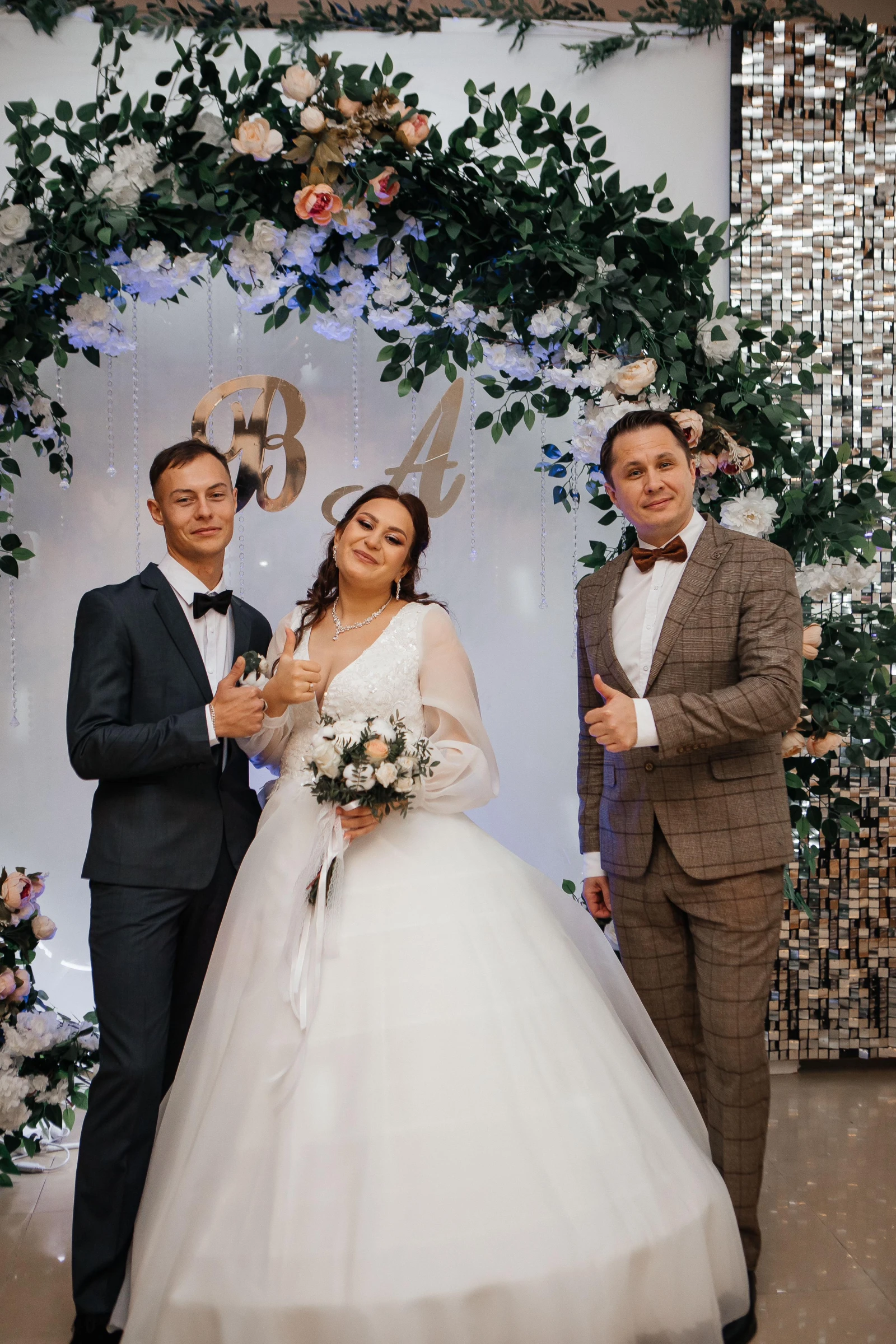 Ведущий: работа Олег Драйв — кадр 3